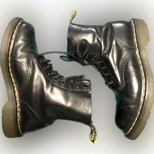 Doc Marten Black Combat Boots Vegan Sz 6.5
